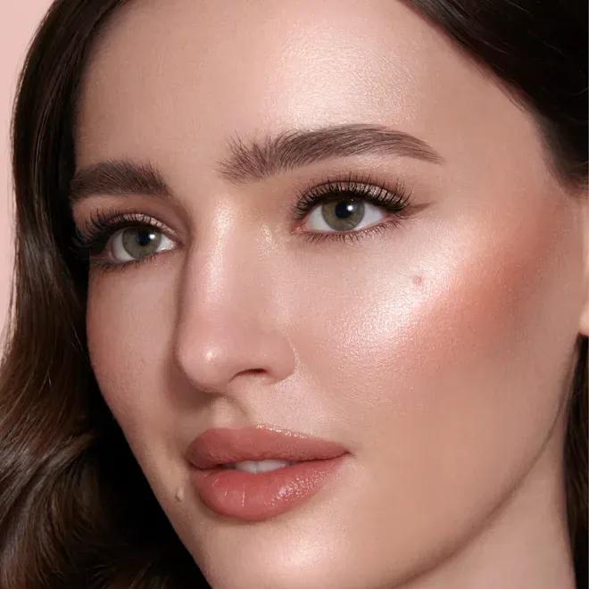 Кремові румʼяна Beauty Light Wand Charlotte Tilbury