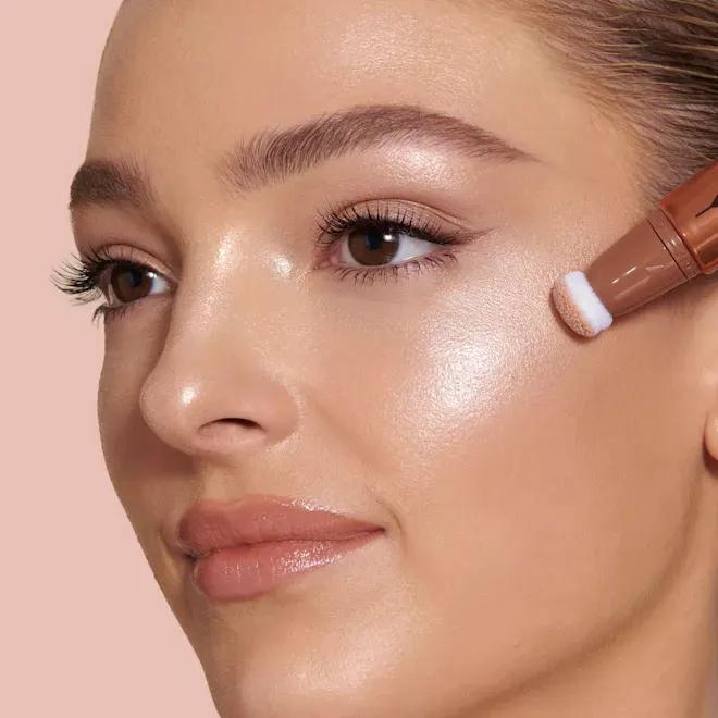 Рідкий хайлайтер Charlotte Tilbury Beauty Light Wand Spotlight