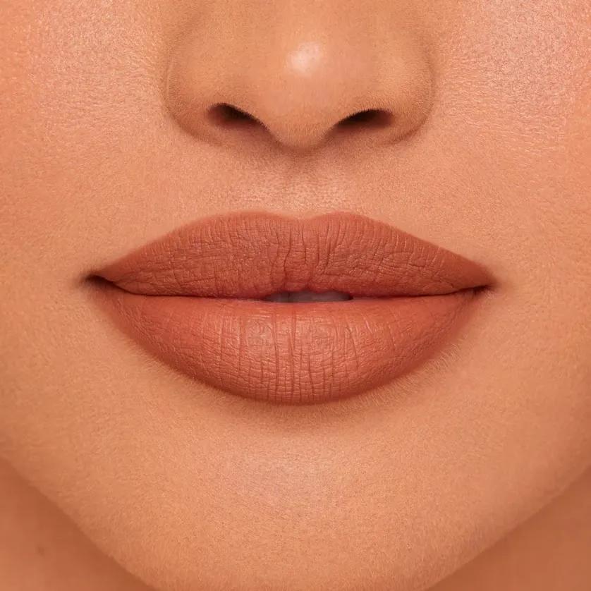 Олівець для губ Patrick Ta Major Headlines Precision Lip Crayon — “Oh She’s Single” 