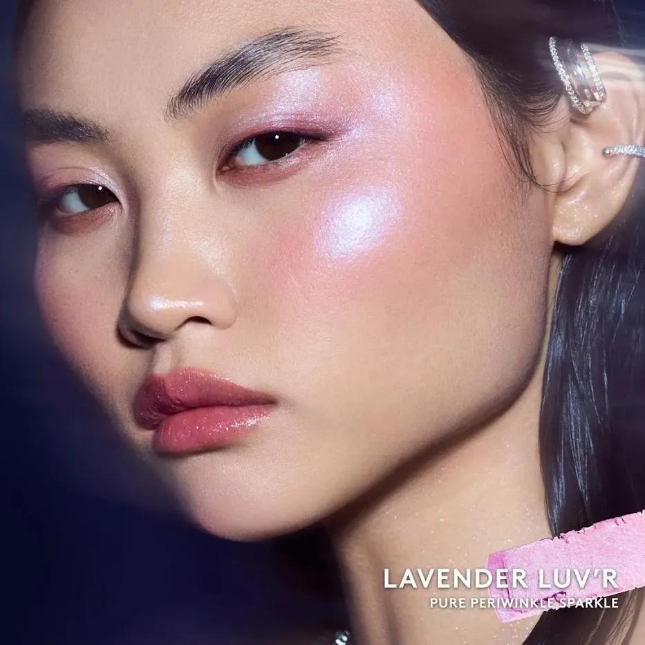 Хайлайтер для обличчя Fenty Beauty By Rihanna Diamond Bomb All-Over Veil