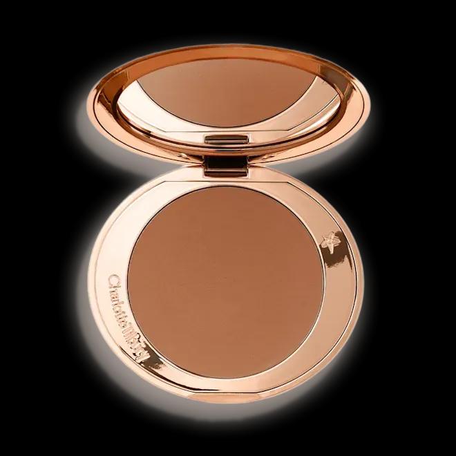 Матовий бронзер для обличчя Charlotte Tilbury Airbrush Bronzer
