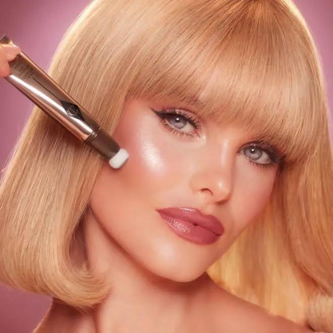 Кремовый контуринг Charlotte Tilbury Hollywood Contour Wand 
