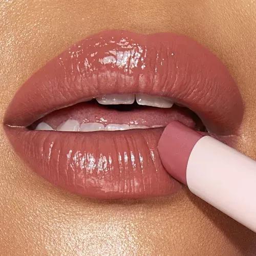 Бальзам для губ Charlotte Tilbury Hyaluronic Happikiss у відтінку Pillow Talk