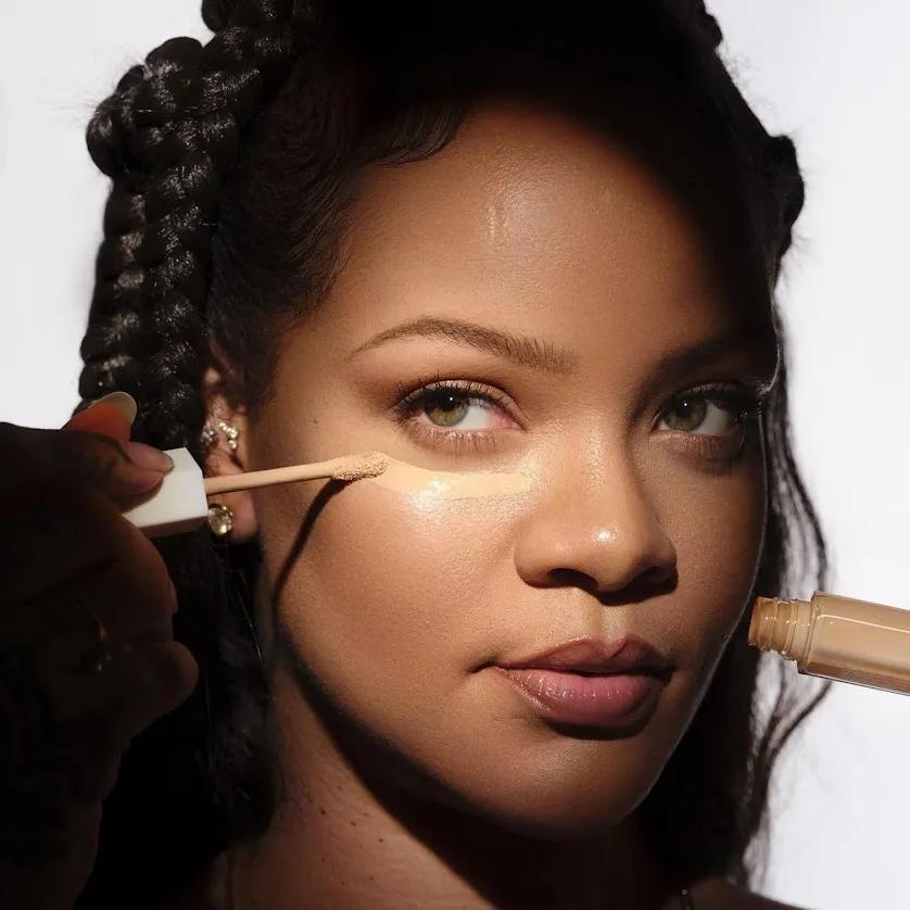 Консилер для обличчя Fenty Beauty We're Even Hydrating Longwear Concealer