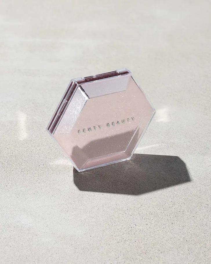 Хайлайтер Fenty Beauty By Rihanna Diamond Bomb