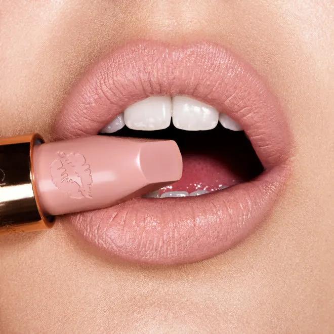 Губна помада Charlotte Tilbury Hot Lips Lipstick Kim K.W