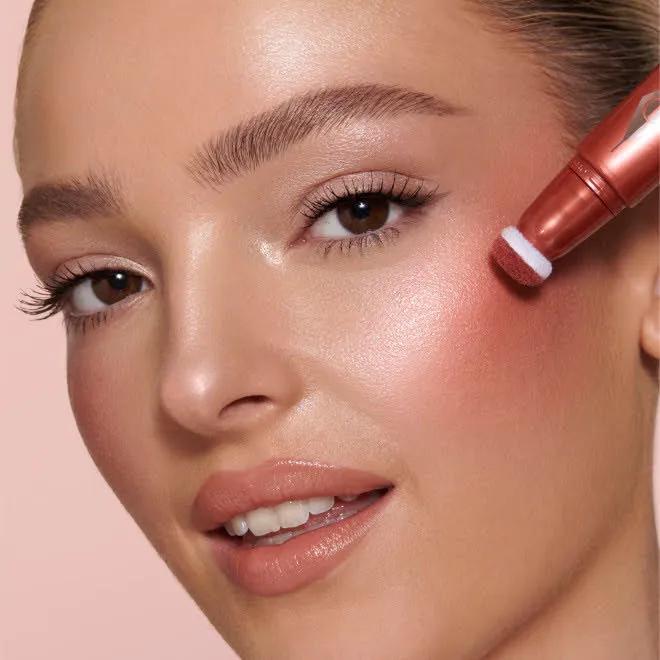 Кремові рум'яна Beauty Light Wand Charlotte Tilbury