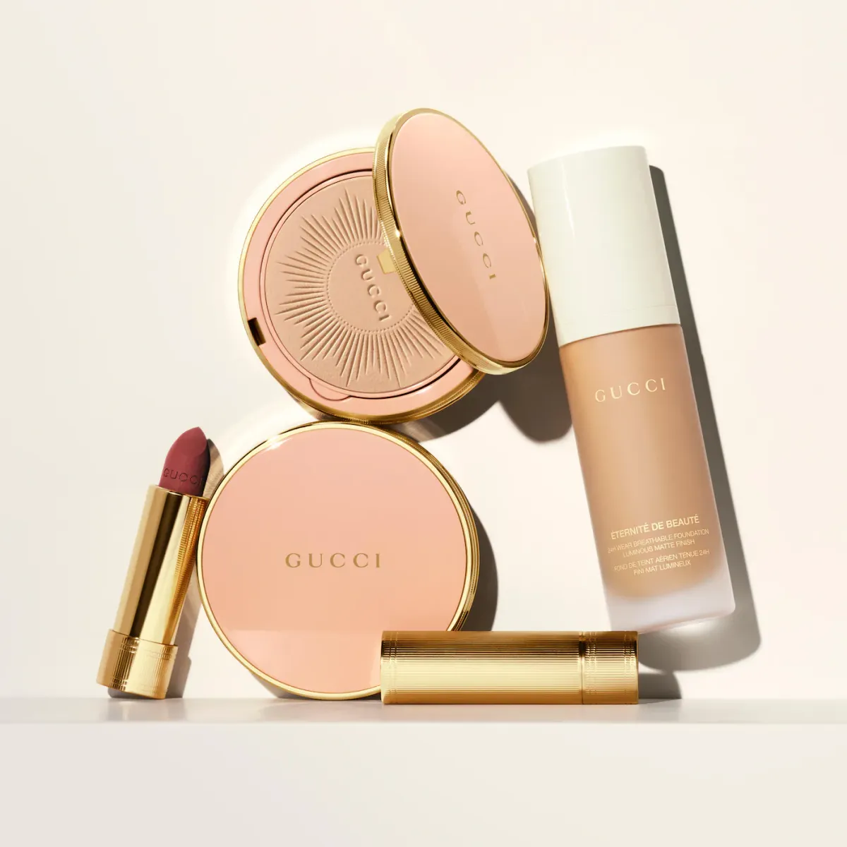 Матуюча пудра для обличчя Gucci Mattifying Face Powder (18-Hour Wear)