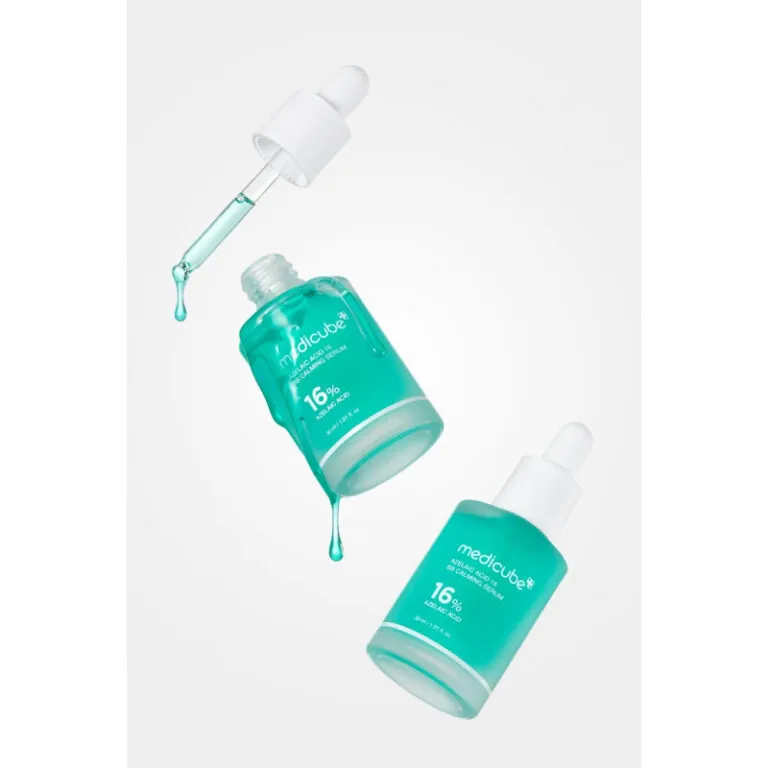 Medicube Заспокійлива BB-сироватка з азелаїновою кислотою 16% Azelaic Acid 16 BB Calming Serum