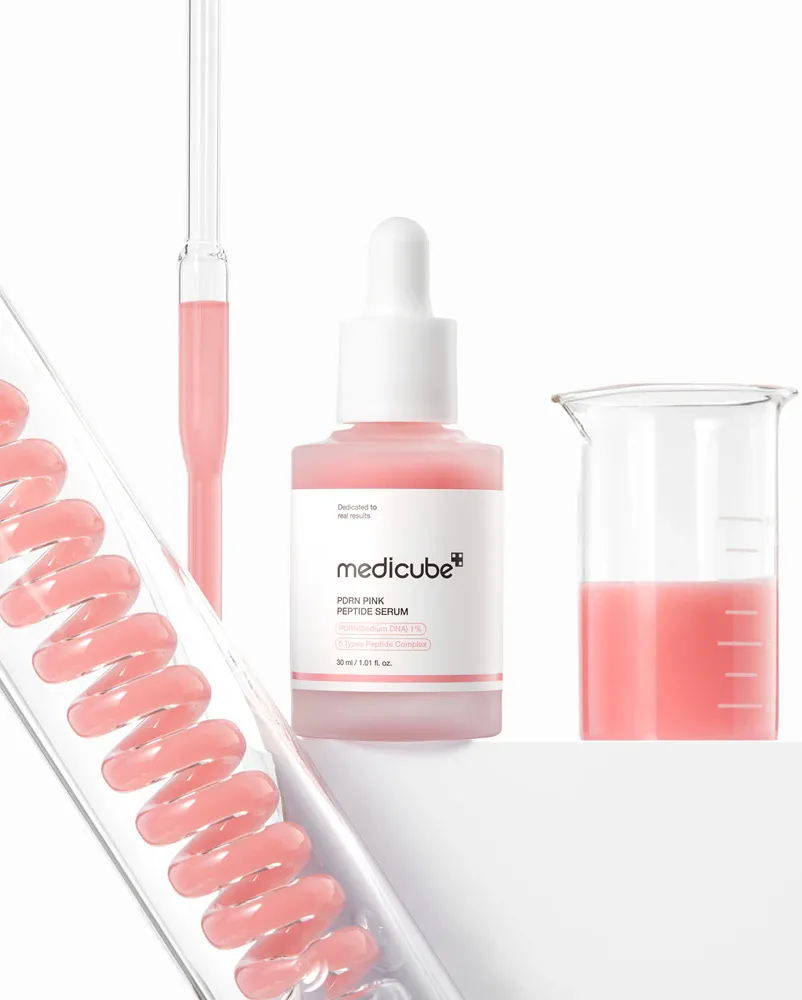 MEDICUBE PDRN Pink Peptide Serum  Відновлювальна сироватка з полінуклеотидами та пептидами